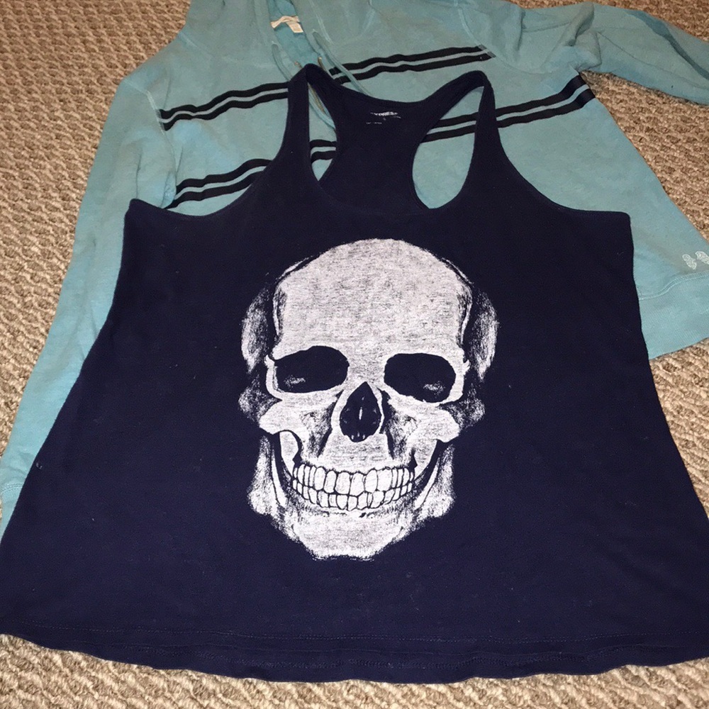 Express racer back skull tank 💀